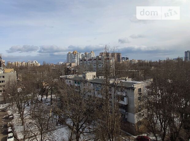Rent daily an apartment in Odesa on the lane Botanichnyi per 600 uah. 