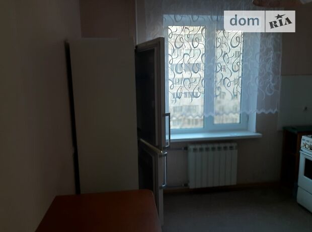 Rent an apartment in Odesa on the St. Akademika Zabolotnoho per 5000 uah. 
