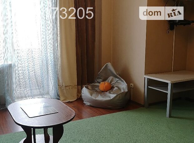 Rent daily an apartment in Kremenchuk on the St. Shevchenka per 610 uah. 