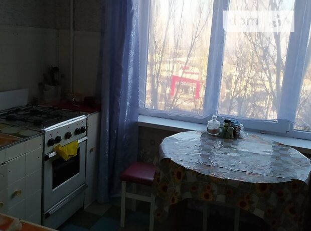 Rent a room in Zaporizhzhia on the St. Omelchenka 7 per 1500 uah. 