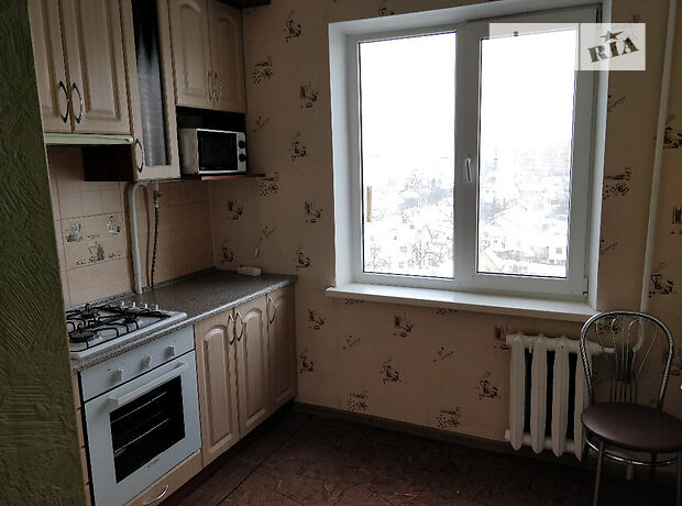 Снять квартиру в Ровне на ул. за 4800 грн. 