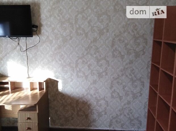Rent an apartment in Kyiv on the St. Raiduzhna 96 per 8000 uah. 