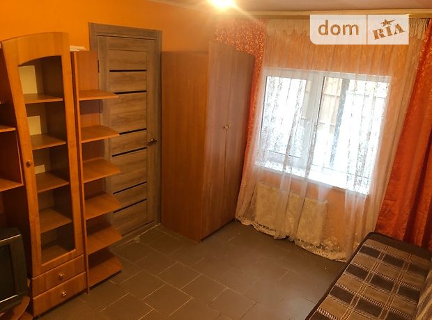 Rent daily a house in Odesa on the St. Mykolaivska doroha 279 per 199 uah. 