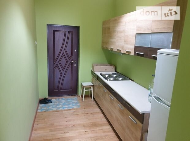 Rent an apartment in Chernivtsi on the St. Universytetska per 5479 uah. 