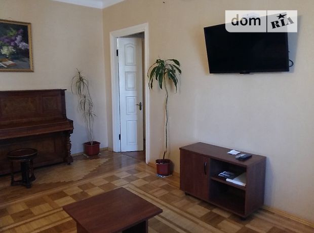 Rent daily an apartment in Kyiv on the Blvd. Druzhby Narodiv per 1100 uah. 
