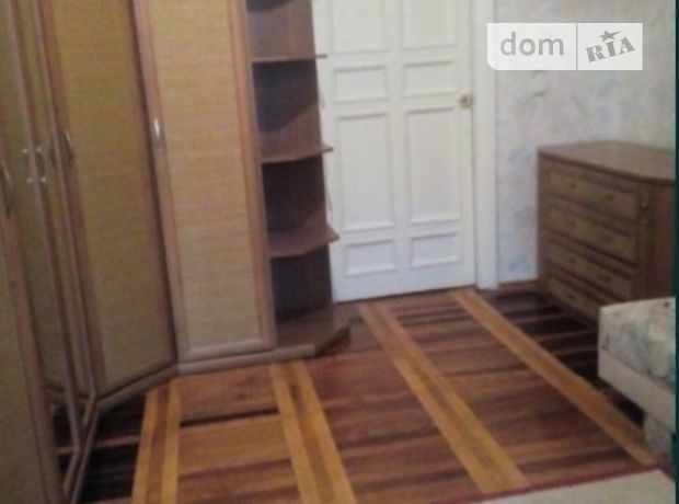 Rent a room in Kyiv on the St. Simferopolska per 3500 uah. 