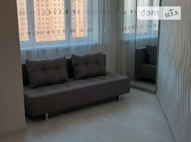 Rent an apartment in Kyiv on the St. Panelna 7 per 16713 uah. 