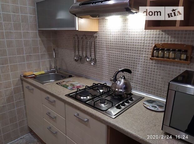 Rent an apartment in Dnipro on the St. Volodymyra Antonovycha 30/32 per 1200 uah. 