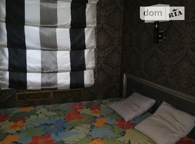 Rent daily an apartment in Kremenchuk on the St. Dniprovska per 800 uah. 