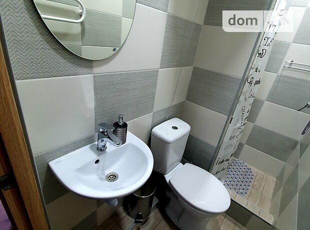 Rent daily an apartment in Dnipro on the St. Kurchatova 1 per 649 uah. 