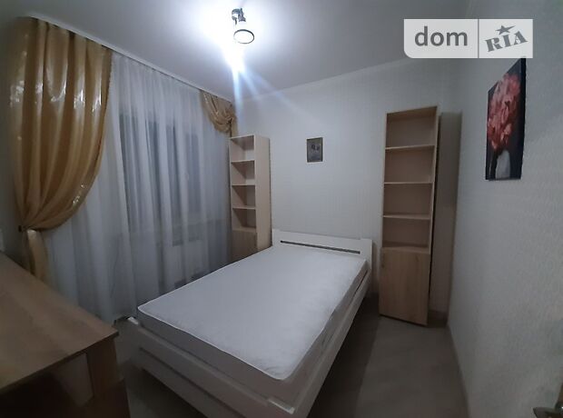 Rent an apartment in Lutsk per 6500 uah. 