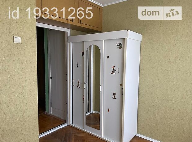 Rent an apartment in Rivne on the St. Fabrychna per 5500 uah. 