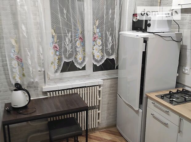 Rent daily an apartment in Kharkiv on the St. Hvardiitsiv-Shyronintsiv per 450 uah. 