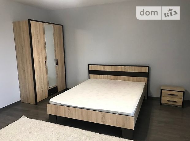 Rent a room in Lutsk on the St. Lypynskoho per 3500 uah. 