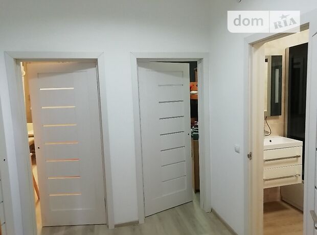 Rent an apartment in Uzhhorod on the St. Universytetska per 6000 uah. 