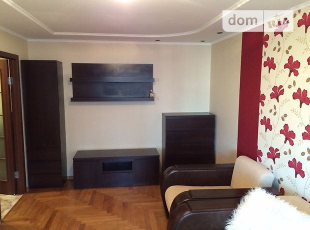 Rent an apartment in Kyiv on the St. Yuriia Illienka 5 per 12000 uah. 