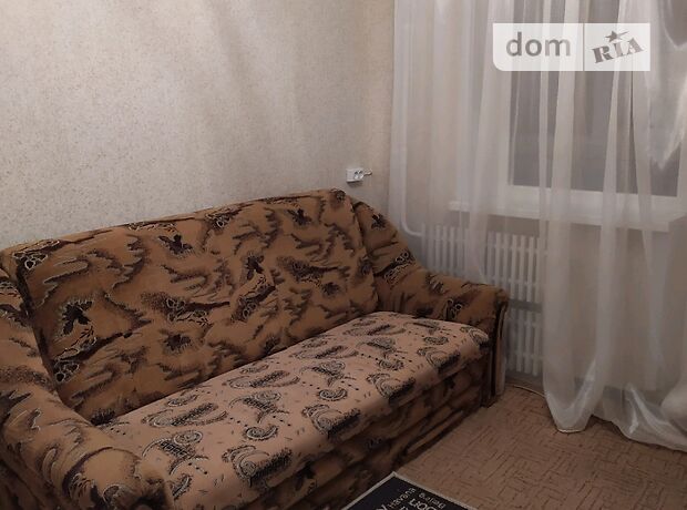 Rent an apartment in Kamianske on the Avenue Metalurhiv per 7000 uah. 