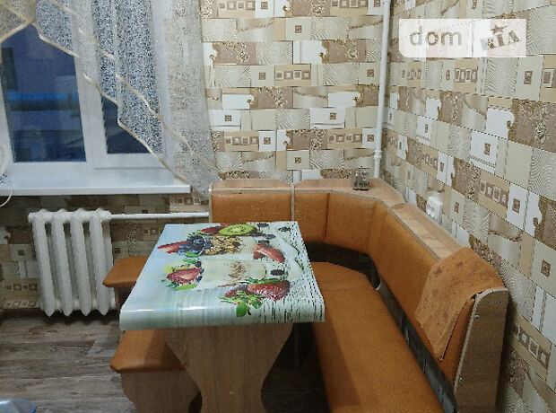 Rent daily an apartment in Melitopol on the St. Hvardiiska 13 per 350 uah. 