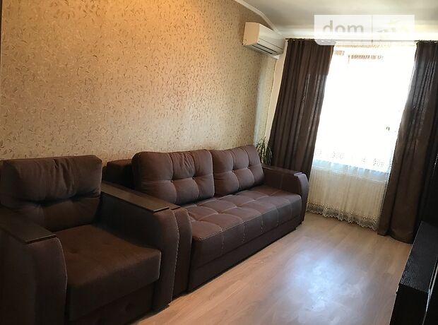 Rent an apartment in Ivano-Frankivsk on the St. Pobutova 4 per 5028 uah. 