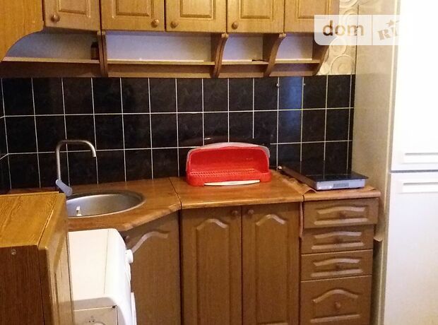 Rent an apartment in Kyiv near Metro Petrivka per 8000 uah. 