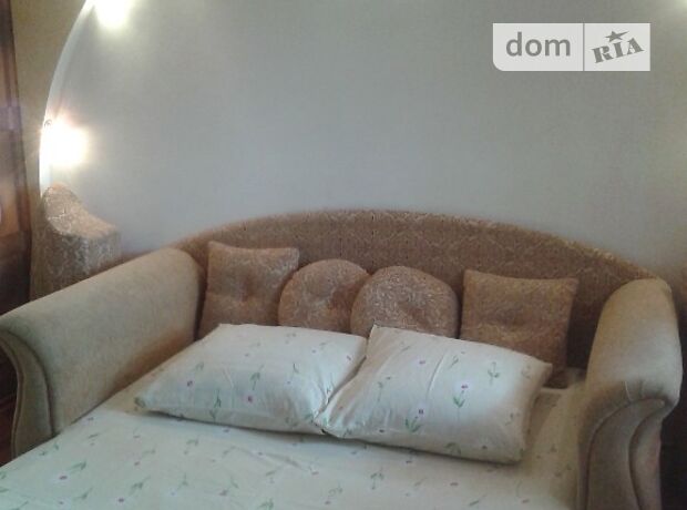 Rent daily an apartment in Zhytomyr on the St. Peremohy per 500 uah. 