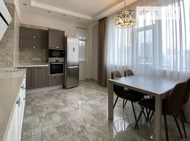 Rent an apartment in Kyiv on the St. Vasylia Tiutiunnyka per 47486 uah. 