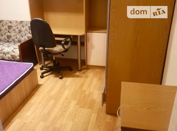 Rent a room in Kyiv on the St. Tsvietaievoi Maryny per 3800 uah. 