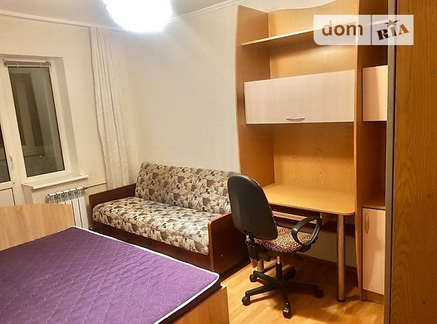 Rent a room in Kyiv on the St. Tsvietaievoi Maryny per 3800 uah. 