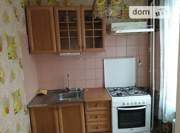 Rent an apartment in Kyiv on the lane Novopecherskyi 13 per 12000 uah. 