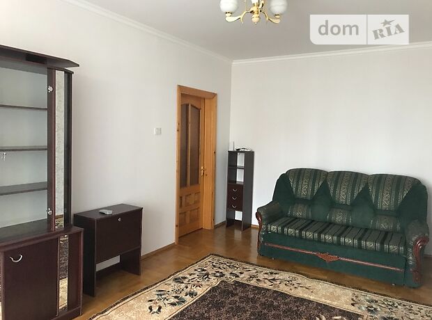 Rent an apartment in Kyiv on the Avenue Hryhorenka Petra 38-а per 13000 uah. 
