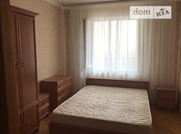 Rent an apartment in Kyiv on the Avenue Hryhorenka Petra 38-а per 13000 uah. 