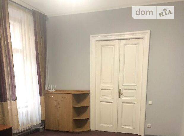 Rent an apartment in Lviv on the St. Doroshenka 2 per 11838 uah. 