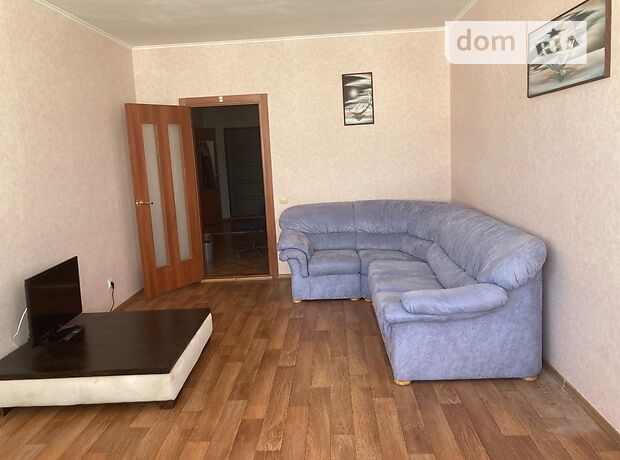 Rent an apartment in Kyiv on the St. Oleny Pchilky 6 per 14500 uah. 