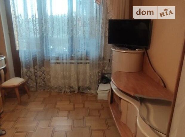 Rent an apartment in Kyiv on the St. Avtozavodska per 10500 uah. 