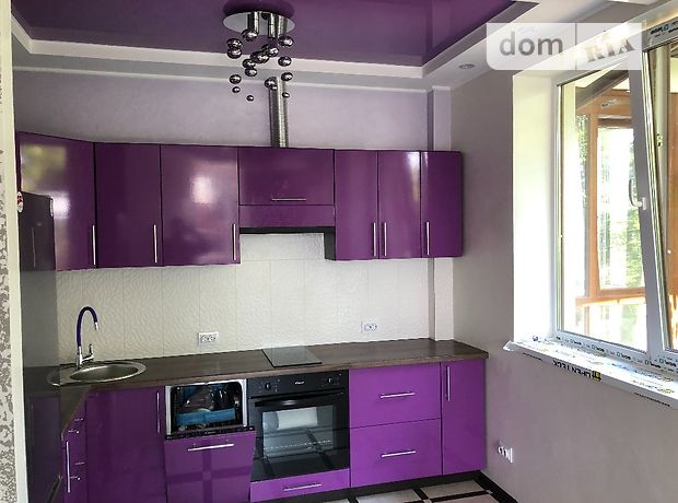 Rent an apartment in Dnipro on the St. Oleksandra Konyskoho per 14000 uah. 