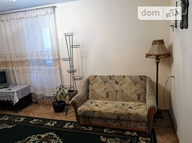 Rent an apartment in Rivne per 3500 uah. 