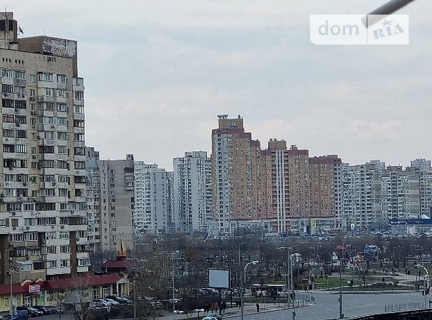 Rent an apartment in Kyiv on the St. Kniazhyi Zaton per 14500 uah. 