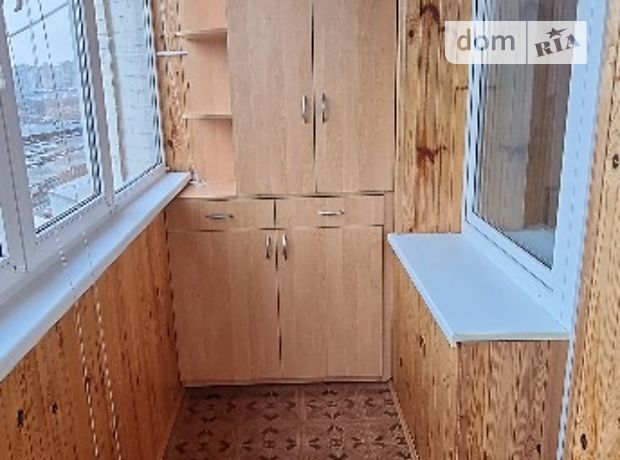 Rent an apartment in Kyiv on the St. Kniazhyi Zaton per 14500 uah. 