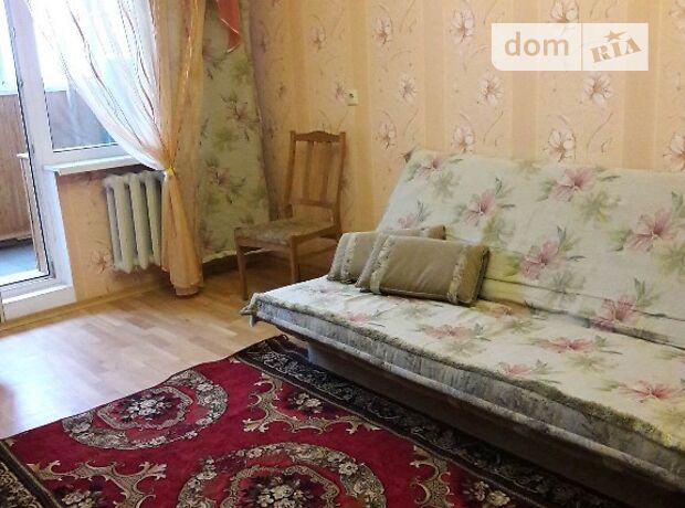 Rent an apartment in Kyiv on the Avenue Maiakovskoho Volodymyra per 9700 uah. 
