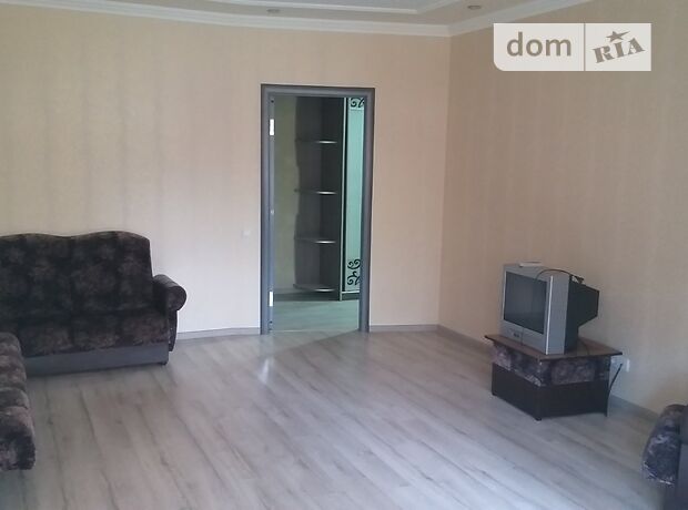 Rent an apartment in Kamianets-Podilskyi on the St. Kniaziv Koriatovychiv per 5900 uah. 