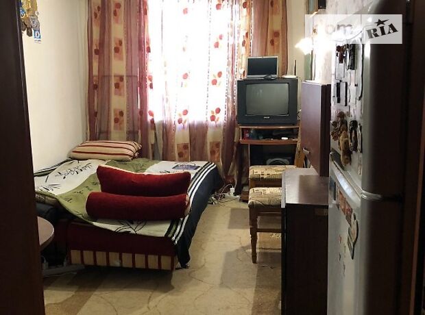 Rent a room in Odesa on the St. Pavla Shkliaruka 1/5 per 3500 uah. 