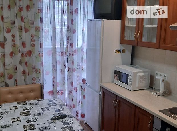 Зняти квартиру в Дніпрі на Запорізьке шосе 38 за 7500 грн. 