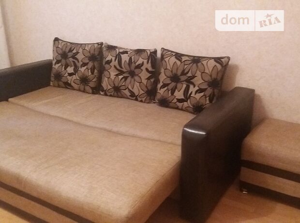 Rent daily an apartment in Kyiv on the Blvd. Vernadskoho Akademika per 500 uah. 