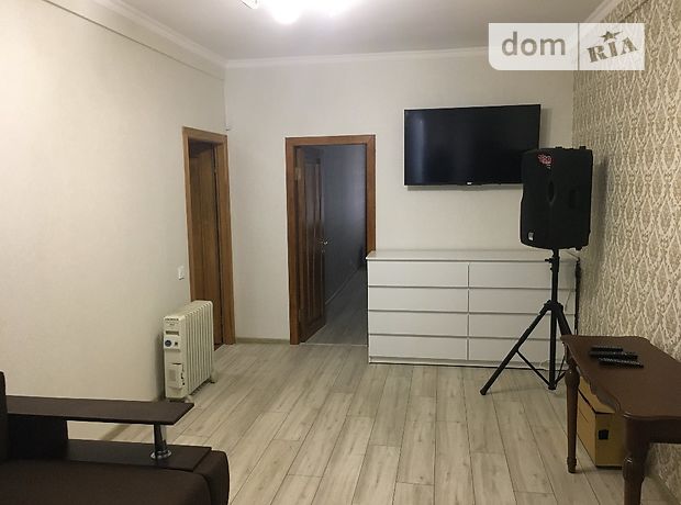 Rent an apartment in Odesa on the lane Kartamyshevskyi per 10000 uah. 