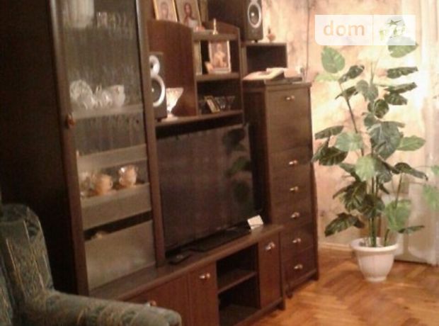 Rent daily a room in Berdiansk on the Avenue Pratsi 47 per 300 uah. 