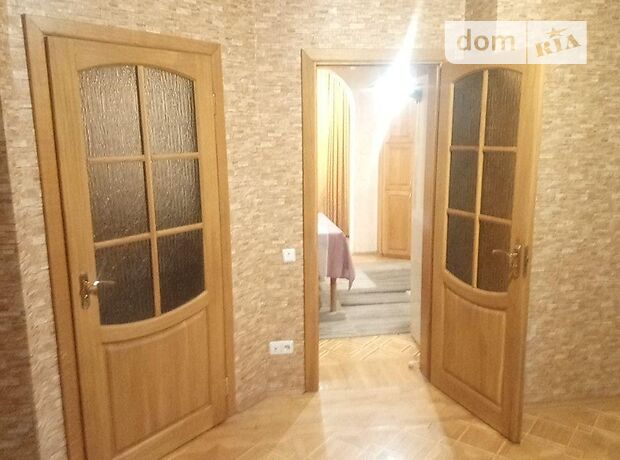Rent an apartment in Kyiv on the St. Tymoshenka marshala per 14000 uah. 