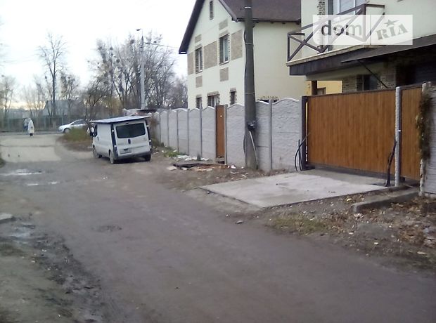 Rent an office in Kyiv on the St. Bilytska per 8000 uah. 