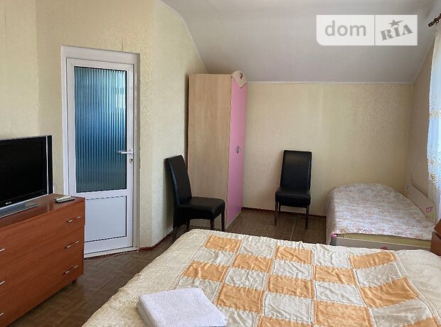 Rent daily a room in Odesa on the St. Levanevskoho 28 per 700 uah. 