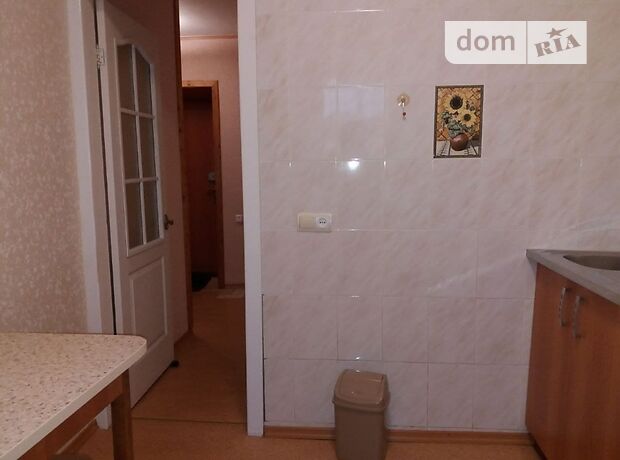 Rent an apartment in Dnipro on the St. Novokrymska per 7000 uah. 