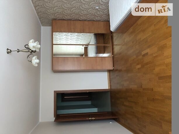 Rent an apartment in Kyiv in Shevchenkіvskyi district per 27000 uah. 